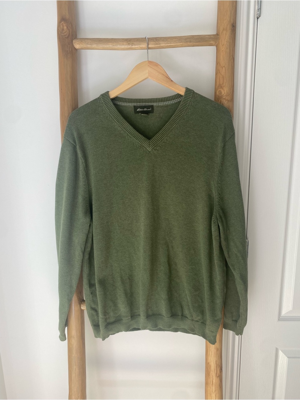 Eddie Bauer V-Neck Sweater Men’s Large Green Gorpcore Outdoor Preppy Casual
